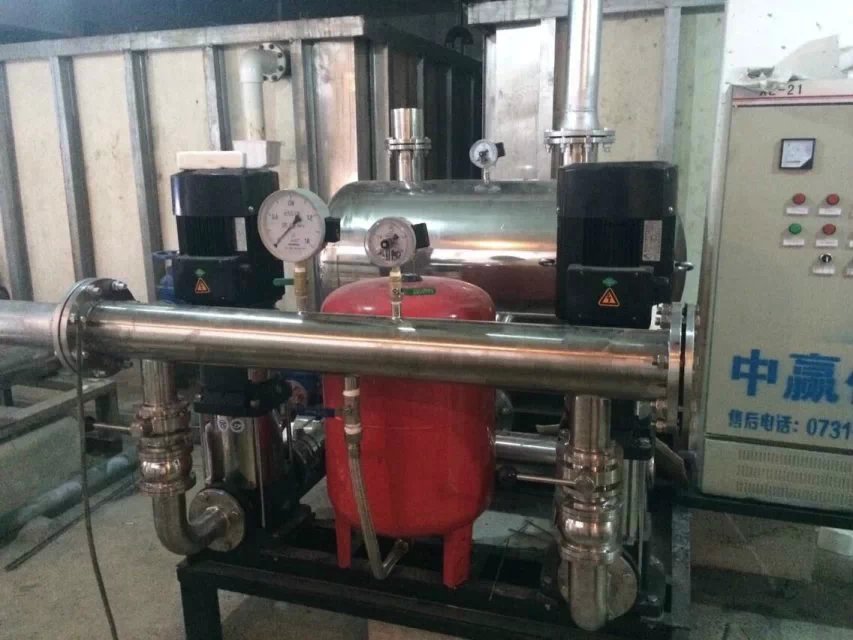 江西雄鷹房地產開發有限公司采購5.5KW、7.5KW兩用一備無負壓供水設備兩套
